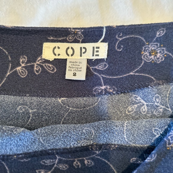 Urban Outfitters Cope Blue Floral Circle Skirt - Picture 2 of 2